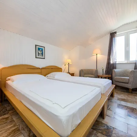 J&j Zaton (Dubrovnik-Neretva)