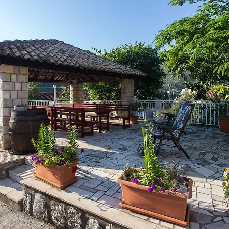 J&j 3* Zaton (Dubrovnik-Neretva)