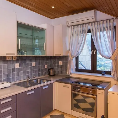 Guest house J&j