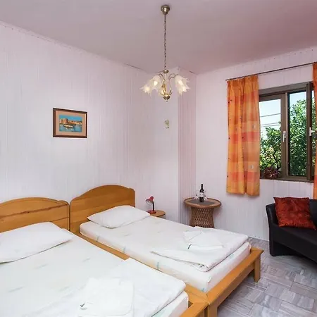 Guest house J&j 3*